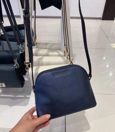 Tas Selempang Michael Kors - SKU MT10200