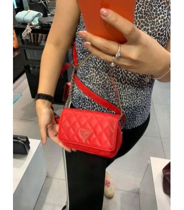 Tas Selempang Guess - SKU GT10339