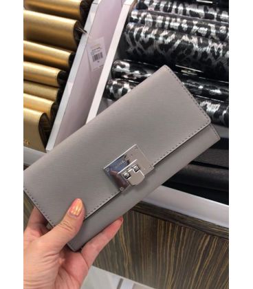 Dompet Panjang Michael Kors - SKU MD10178