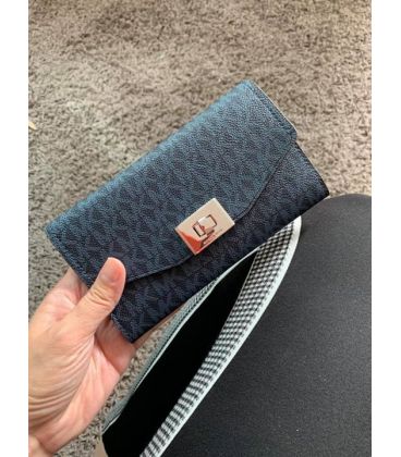 Dompet Panjang Michael Kors - SKU MD10189