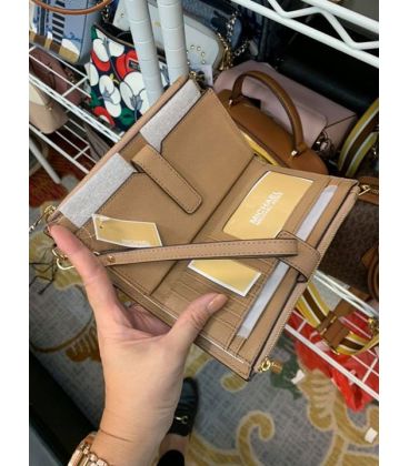 Dompet Panjang Michael Kors - SKU MD10222