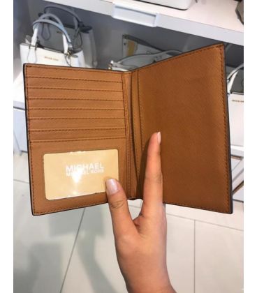 Dompet Lipat Michael Kors - SKU MD10263