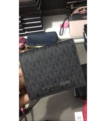 Dompet Lipat Michael Kors - SKU MD10373